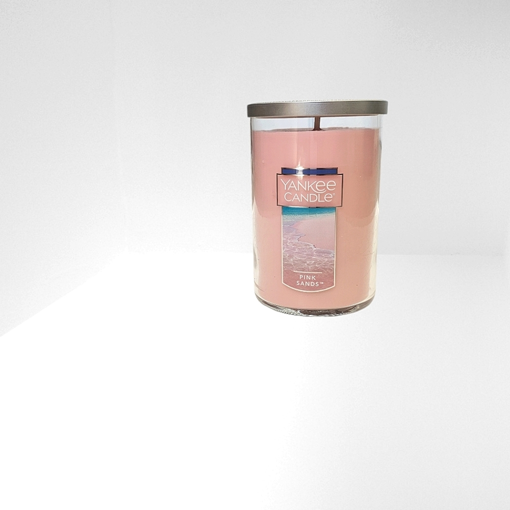 Yankee candle in pink sands